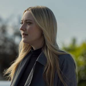 Szokujący thriller „To jej wina” już dostępny. Sarah Snook i Dakota Fanning w serialu, który wbije cię w fotel!