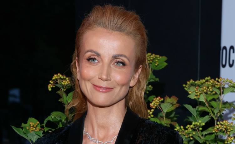 Zielińska odsłoniła ciało przed obiektywem. W tej mini i szpilkach wygląda obłędnie! [FOTO]