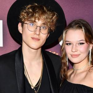 Młodszy syn Justyny Steczkowskiej na ściance. 18-letni Stanisław pozował na premierze filmu