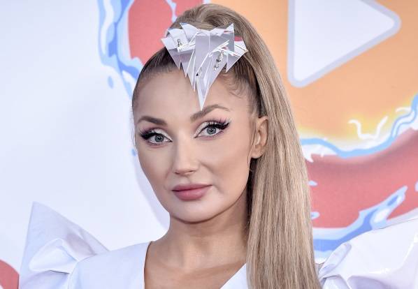 Cleo w jacuzzi. Odważnie wyeksponowała dekolt. Fanom odjęło mowę [FOTO]