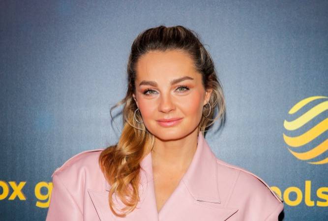 Zmysłowe kadry z artystycznej sesji Małgorzaty Sochy zachwyciły internautów:  "Boska" [FOTO]