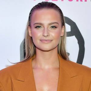 Karolina Pisarek topless! Odważna fotografia modelki trafiła do sieci 