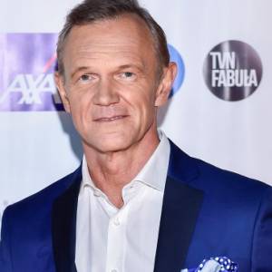 Cezary Pazura zaprezentował umięśnioną sylwetkę. Internauci zaskoczeni: "Pan Czarek wymiata!"