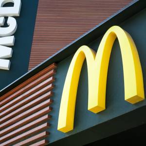 Jedzenie z McDonald's wystawione na aukcji! Sieć restauracji zamknęła się w Rosji