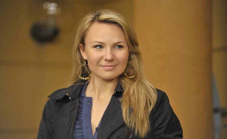 Anna Guzik pokazała zgrabne ciało w bikini. Aktorka przeszła spektakularną metamorfozę