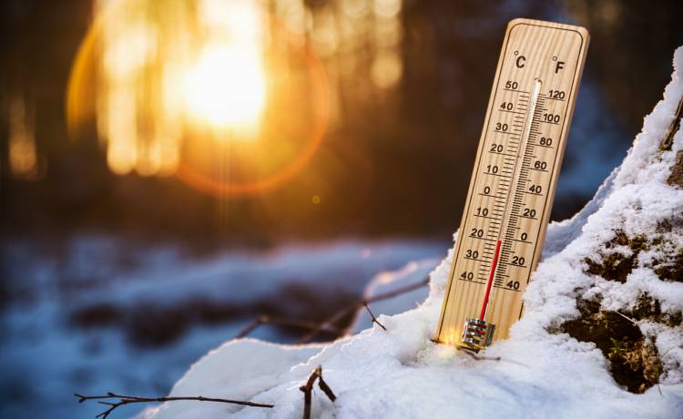 Pogoda na Wielkanoc. Wstępne prognozy zapowiadają zimową aurę!
