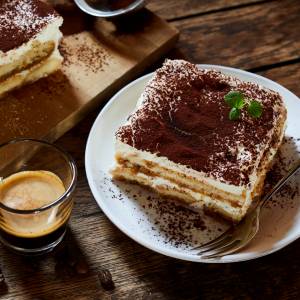 Sprawdzony przepis na tiramisu. Zrób i zaskocz swoich gości włoskim deserem!