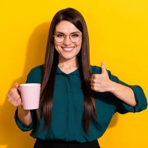 Co pić, żeby się nawodnić? Woda nie jest numerem jeden. Wyniki badań zaskakują!