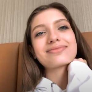 Viki Gabor w RMF MAXXX! Utalentowana wokalistka pisze teksty piosenek z siostrą!