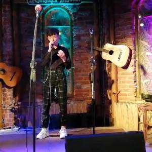 Marcin Maciejczak śpiewa hit Billie Eilish. Jak sobie poradził? Sprawdź!