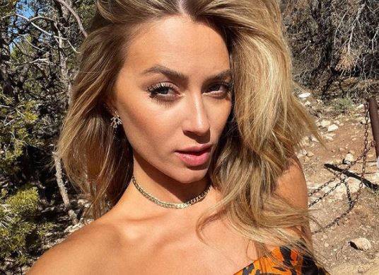 Marcelina Zawadzka w rozdartych na pośladkach spodniach rozgrzała internautów! "Zakochałem się"