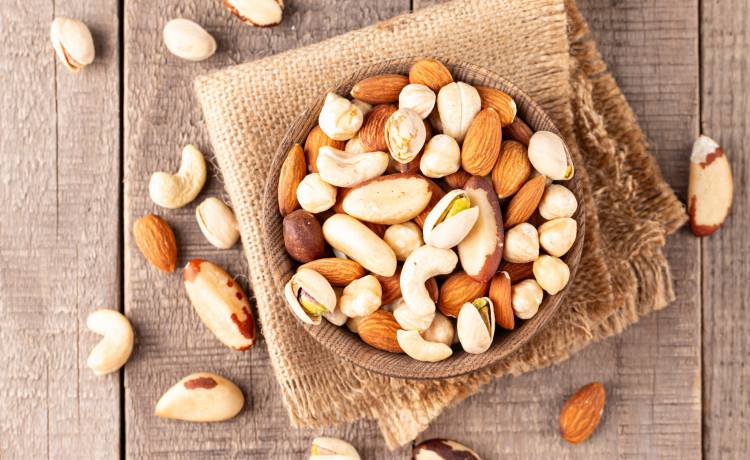 Orzechy - czy są zdrowe? Sprawdź, co daje wprowadzenie ich do swojej diety