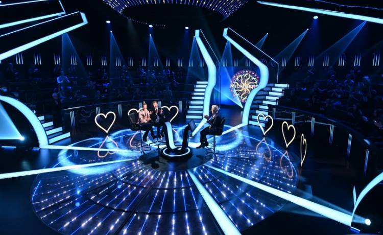 Walentynkowi "Milionerzy". Z Hubertem Urbańskim zagrają wyjątkowi goście! Czy padnie milion? [FOTO]