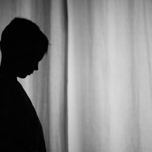 Nagrywała program o dzieciach. Gdy gasła kamera, znęcała się nad nimi. Usłyszała zarzuty [WIDEO]