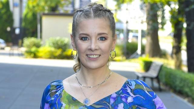 Anna Powierza w stroju kąpielowym. Aktorka pokazała nagranie z morsowania. Internauci przecierają oczy! "Pełen podziw"