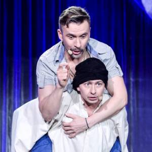 Polski kabareciarz po operacji usunięcia guza: Czemu olewacie samobadanie? A gdy już coś wyczujecie próbujecie to zlekceważyć?