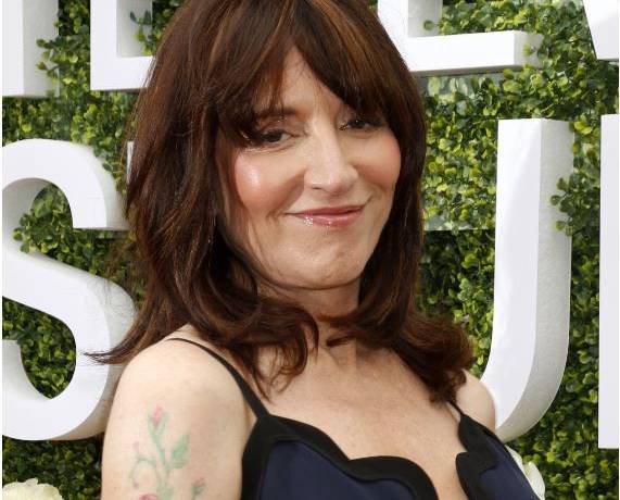 Jak zmieniła się Peggy ze "Świata według Bundych"? Aktorka bez charakterystycznego tapiru jest nie do poznania!