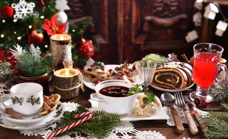Święta bez spięć. Na te 5 tematów lepiej nie rozmawiać przy stole