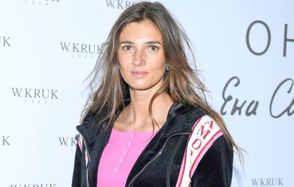 Kamila Szczawińska jest w ciąży! Modelka pokazała zdjęcie z brzuszkiem. "Czekamy na małe stópki"