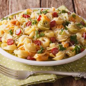 Sałatka na sylwestra – szybka, prosta i pyszna