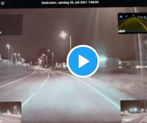 Niebo rozświetliło się na pomarańczowo. Nad Norwegią przeleciał meteor [WIDEO]                                                                   