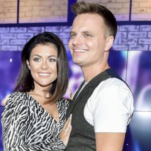 Katarzyna Cichopek mocno zeszczuplała. "Już nie chudnij, bo mi znikniesz" - prosi Marcin Hakiel                                              