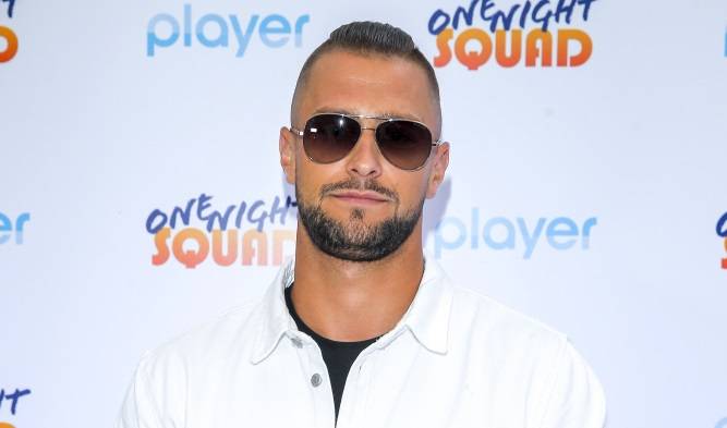 "Love Island". Mikołaj Jędruszczak potwierdza, że znów jest zakochany. Pokazał zdjęcie z partnerką [FOTO]