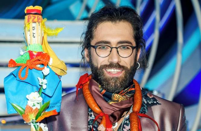 Szokująca metamorfoza Kamila z "Big Brothera". Przefarbował włosy na blond!