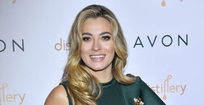 Marcelina Zawadzka włóczy się po hotelu w prześwitującej bieliźnie. Tak podbija Meksyk [FOTO]  