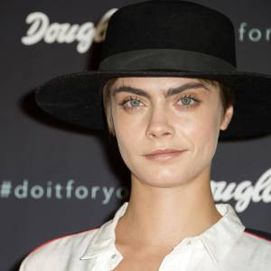 Cara Delevingne szokuje. Pierwszy raz była pijana, mając tylko 8 lat! 