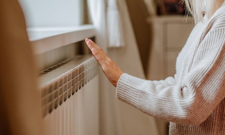 Jak zatrzymać ciepło w domu? Fot. Shutterstock