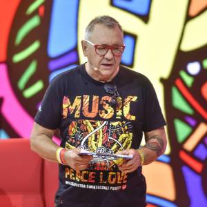 Jurek Owsiak zarażony koronawirusem. Założyciel WOŚP opisał szczegóły choroby i zaapelował: "Nie bagatelizujcie nawet najmniejszych objawów"                                                                                           