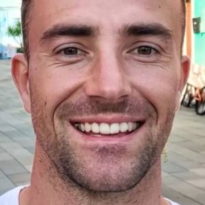 Bartek z "Love Island 8" jest w związku? Na wakacyjnym zdjęciu u jego boku: piękna towarzyszka! [ZDJĘCIE]