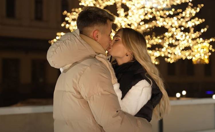 Wersow wydała świąteczną piosenkę! Utwór "Ktoś taki jak ty" ocenił Sylwester Wardęga [WIDEO]