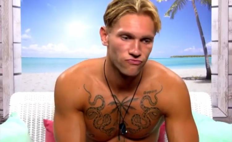 "Love Island 2". Igor i Oliwia się rozstali! Rozpętała się burzliwa kłótnia. "Potrzebujesz opiekunki"