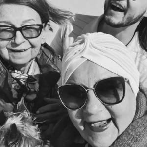 "Bunia" z "Gogglebox" nie żyje. Iza Zeiske zabrała głos w sprawie pogrzebu