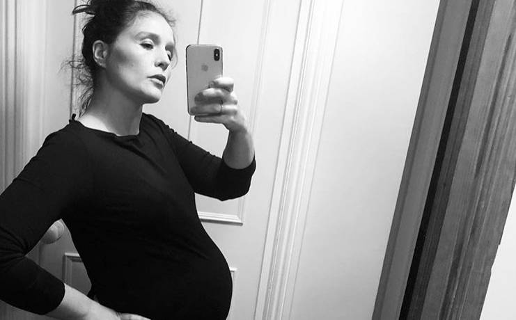 Jassie Ware została mamą. Urodziła we własnym salonie!