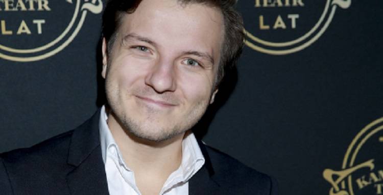 Półnagi Kuba Gąsowski przeprowadził ankietę wśród fanów: chcielibyście zobaczyć więcej? [WIDEO]