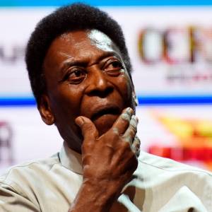 Pele w paryskim szpitalu! Legendarny piłkarz zmaga się z wysoką gorączką