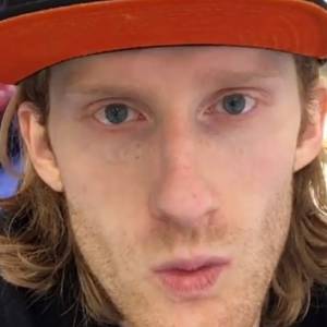 Najmłodszy syn Daniela Olbrychskiego wygląda zupełnie jak on! Zobacz zdjęcia Victora Longo-Olbrychskiego