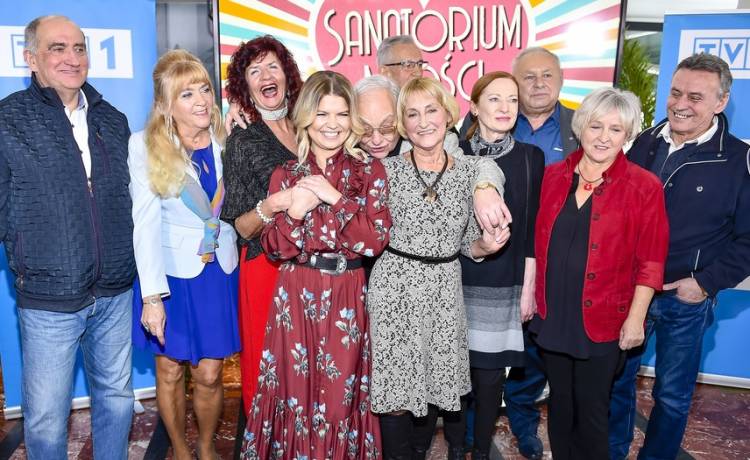 Pożegnanie Cezarego w "Sanatorium miłości": Co wydarzyło się w ostatnim odcinku?