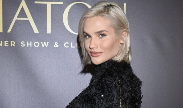 Karolina Gilon ma chłopaka? Prowadząca "Love Island" zaskoczyła fotografią!