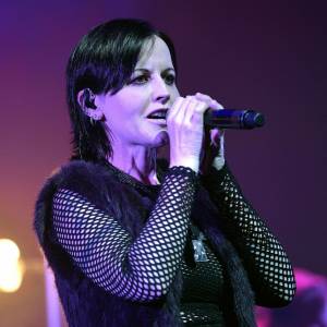 O’Riordan zmarła 8 lat temu. Jej życie było pełne trudności