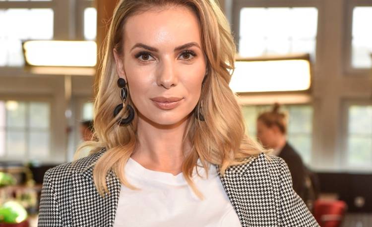 Izabela Janachowska znów zachwyciła internautów. Młoda mama onieśmiela figurą!