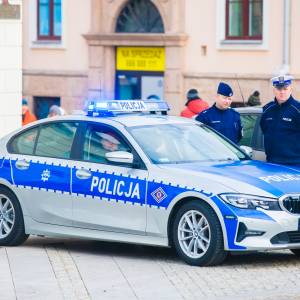 Próbowali wyłudzić od staruszki ponad 20 tys. zł. Zostali zatrzymani chwilę po transakcji