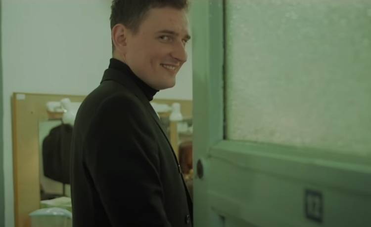 Dawid Podsiadło zdradza, jak wyglądają kulisy jego trasy koncertowej. Nagranie opublikował w sieci [WIDEO]