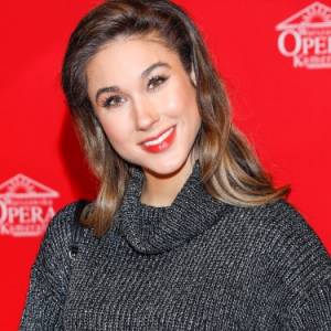 Ida Nowakowska prezentuje ciążowe krągłości w obcisłej sukience. Fani komentują: "Zjawiskowa, piękna, wspaniała!"