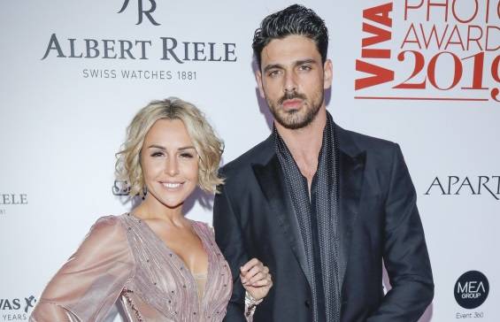 Aktor z "365 dni" piosenkarzem. Debutancki klip seksownego Michele Morrone'a z niepublikowanymi kadrami z erotyka