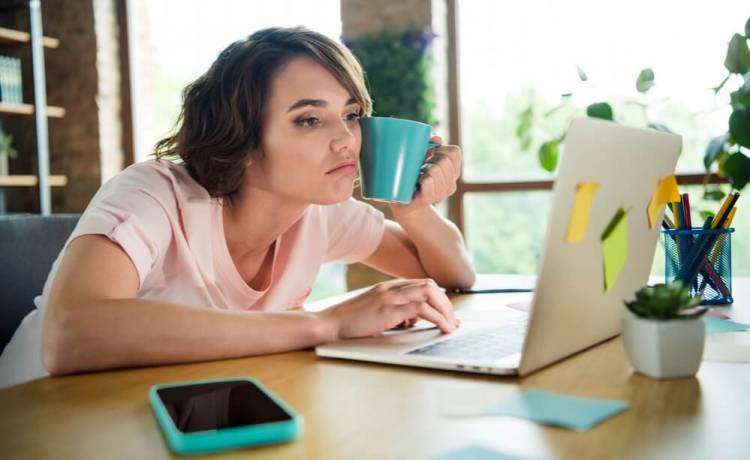 Codziennie pijesz ten napój? Uważaj – może pozbawiać cię ważnych witamin!