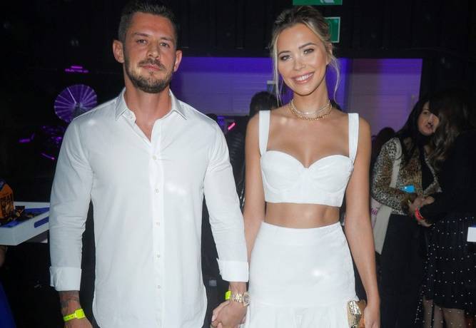 Sandra Kubicka znowu rozstała się z narzeczonym?! Modelka nie ma szczęścia w miłości